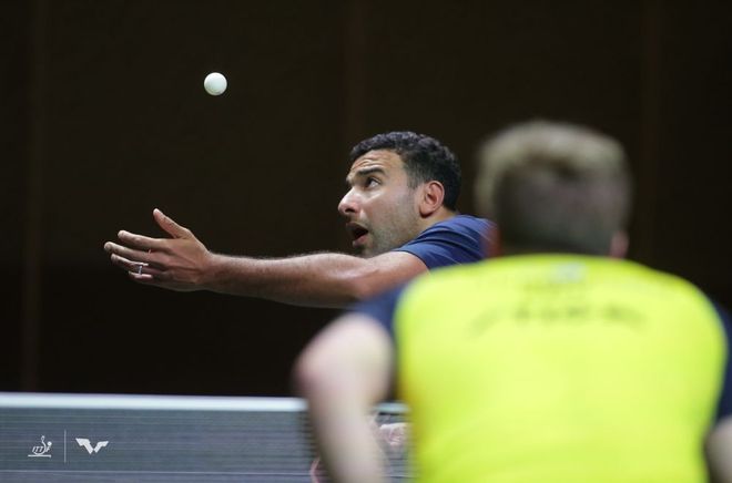 敌时送出关 敌时送出关